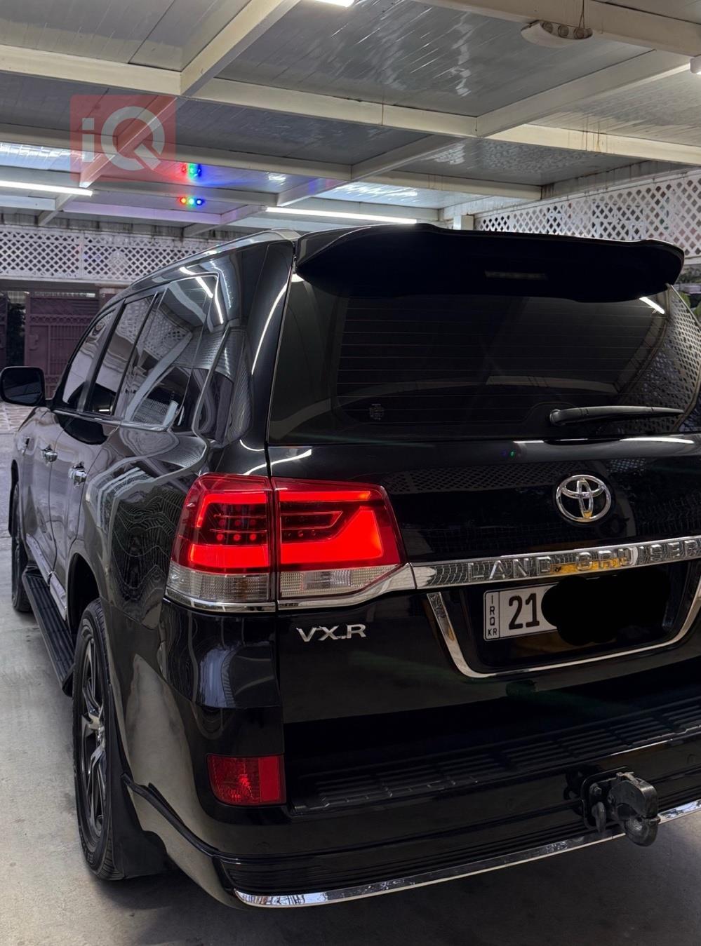 تويوتا لاندكروزر